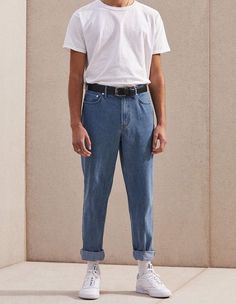 80s Fashion Men, Look 80s, Super Flare Jeans, 90s Fashion Men, Mens Trendy Outfits, Mens Outfit Inspiration, Mens Fashion Streetwear, Mens Fashion Classy, 90s Streetwear