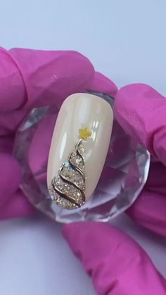 Christmas Nails With Christmas Tree, Christmas Tree Nail Art Tutorial, Nail Art Christmas Tree, Christmas Nails Tree, Christmas Nails Tutorial, Nails Navidad, Nails Christmas Tree, Rocker Nails