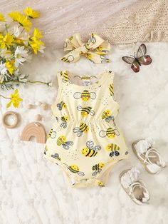 Baby Girls' Simple Bee Printed Sleeveless Romper For Daily Wear Yellow     Animal Tank Slight Stretch  Baby Girls Clothing, size features are:Bust: ,Length: ,Sleeve Length: Wedding Party Gift Bags, Yellow Animals, Bee Baby, Bee Print, Ribbed Bodysuit, Baby Bee, Sleeveless Rompers