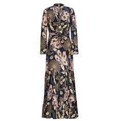 Unmissable this autumn, the bohemian style: maximize your look with this unique peacock feathers print. Flattering cut, highlighting the waist with a belt tied in a bow and conveniently covering the arms for the first chilly days. Generous movement while walking thanks to a generous volume on the hem. For an elegant day wear and an after-work cocktail time. Main fabric: 100% Polyester Lining: 56% Polyester, 44% Viscose Machine wash gentle cycle (30 degrees max) Bohemian Dresses Long, V Neck Cocktail Dress, Bohemian Dresses, Long Cocktail Dress, Size 10 Models, The Bohemian, Versatile Outfits, Feather Print, Peacock Feathers