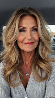 Layered Perfection: 15 Hair Ideas to Rock at 50 and Beyond** ** 37 Layered Hair For Over 50, Julia Robert’s Curly Hair, Julia Roberts Hair Layers, Older Woman Hairstyle, Long Bangs Medium Hair, Christy Brinkley Hair, Long Hair Older Women Over 50 Style, Full Layered Haircuts, Blonde Hair Styles Medium Length