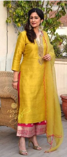 Self Work, Blouse Designs High Neck, Simple Kurta Designs, Traditional Look, Indian Dresses Traditional, Trendy Blouses, Trendy Blouse Designs, Stylish Party Dresses