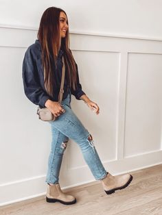 Chelsea Boots Outfit Women Fall, Outfits With Chelsea Boots Woman, Tan Chelsea Boots Women Outfit, How To Style Chelsea Boots Women, Tan Chelsea Boots Outfit, Styling Chelsea Boots Women, Chelsea Boots Women Outfit, Chelsea Boots Outfit Women