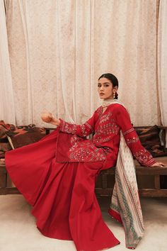 Brand: Zara ShahjahanProduct Code: Zara Shahjahan - ZEENATCollection: Zara Shahjahan Luxury Lawn Collection 2022Fabric: Lawn Embroidered Lawn Suits Unstitched 3 Piece Embroidered Front 0.65 Yard Embroidered Back 1.4 Yards Embroidered Sleeves 0.65 Yard Embroidered Back Motif (1) Embroidered Border (2) Embroidered Dupatta Patti 8.5 Yards Printed Silk Dupatta 2.6 Yards Plain Cambric Trouser 2.15 Yards Zara Shahjahan Luxury Lawn Collection 2022 Authenticity Guaranteed – 100% Original Brand. 3 Days R Cambric Palazzo Set With Dabka Work, Festive Chanderi Sharara With Naqshi Detail, Traditional Straight Kurta Palazzo Set With Dabka Work, Bollywood Style Dress With Naqshi For Traditional Ceremonies, Bollywood Naqshi Dress For Traditional Ceremonies, Traditional Drape Sharara With Naqshi For Festive Occasions, Designer Naqshi Sets For Eid, Traditional Drape Sharara For Diwali With Naqshi Detailing, Traditional Drape Sharara With Naqshi For Diwali