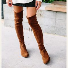 These Are Faux Suede Kaitlyn Pan Paisley Slim Fit Over The Knee Flat Heel Boots In The Color Caramel In A Women's Size 9. There Is A Small Mark On One Of The Boots (See Photo). Brand New With Box And Dust Bag. Comes From A Smoke-Free Home. Outfits Leggins, Over The Knee Boot Outfit, Bota Over, Knee Boots Outfit, High Boots Outfit, Mode Hippie, Flat Heel Boots, Looks Street Style, Heel Boots