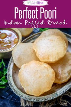 Poori Recipe, Unleavened Bread, Indian Curries, Rogan Josh, Puri Recipes, Pani Puri, Vindaloo, Indian Bread, Vegetarian Snacks Recipes