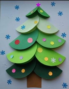 a christmas tree made out of construction paper