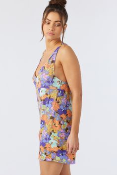 Soak in some sunny vibes in this woven tank romper. It has a colorful print design and a cross back strap detail. O'Neill Women's woven tank romper 3" Inseam Cross back strap detail Fully lined Hidden zipper Allover print 100% Viscose Oneill Womens, Sunny Vibes, Tank Romper, Rompers Online, Woman Weaving, A Cross, Invisible Zipper, Back Strap, Shorts With Pockets