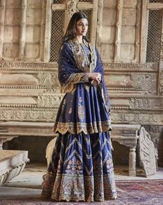 Sharara Suit Designs, Pakistani Wedding Outfits, Desi Clothes, Ghagra Choli, Pakistani Bridal Dresses, Pakistani Bridal Wear