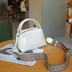 Modern Leather Shoulder Purse for Women Woyaza White Leather Bag With Metal Hardware, Beige Leather Box Bag With Adjustable Strap, White Leather Satchel With Metal Hardware, Cream Leather Shoulder Bag With Metal Hardware, White Leather Box Bag With Adjustable Strap, Cream Bags With Metal Hardware For Everyday Use, Large Capacity White Leather Box Bag, White Leather Box Bag With Large Capacity, Beige Satchel With Metal Hardware For Daily Use