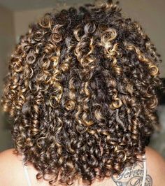 Crochet Hairstyles, Best Natural Hair Products, Crimped Hair, Dark Hair With Highlights, Pelo Afro, Dyed Natural Hair