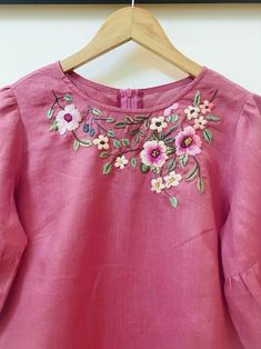 Flowers Motifs, Pink Linen Dress, Kurti Embroidery Design, Floral Embroidery Patterns, Hand Embroidered Flowers, Tunic Tops Casual, Handmade Embroidery Designs