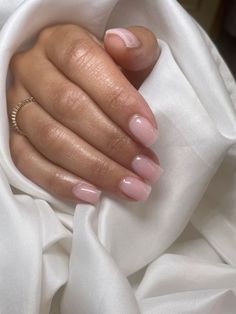 not the owner!! Short Acrylic Nails Natural Looking, Acrylic Overlay Nails Short Natural, Short Natural Nails Acrylic, Short Nail Bed Nails, Cute Natural Nails, Bubble Gum Nails, Natural Pink Nails, Wedding Motivation, Natural Nails Manicure