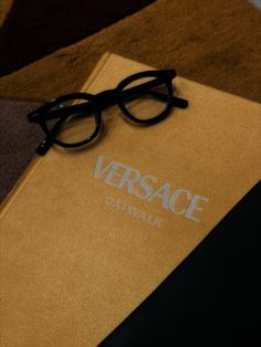 Versace vibes,always Vintage Versace Aesthetic, Rich Vibes, Model Dream, Versace Perfume, Dream List, Dream Aesthetic, Vintage Versace