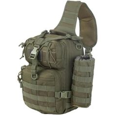 an army style bag with two pouches attached to the back and shoulder straps on it