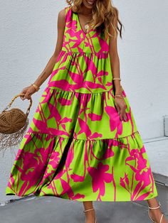 Bold Colorful Retro Floral Sleeveless Tiered V-Neck Oversized Summer Maxi Dress Head turning, fashion foward unique style that is made for summer.Retro vintage cut, bohemian cottagecore mixed with a modern contemporary style.Some patterns are bright, colorful, paisley as others have a minimalist abstract print.Sleeveless, wide straps, V-neckline and tiered skirt that flows when you walk.Oversized fit and soft stretchy material makes for the perfect fit on any body shape.Comfortable long maxi len Loose Tank, Sleeveless Skirt, Vacation Travel, Medan, Packing Tips, Pattern Floral, Tank Dress, Swing Dress, Travel Essentials