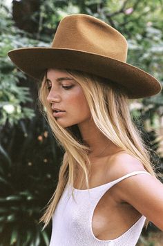 Boho Hats, Hair Aesthetics, Mode Tips, Brown Hat, Women Hats Fashion, Mode Boho, Classic Hats, Bohol, 4th July