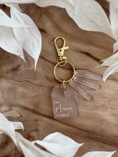 Mama keychain can be personalized Up to 5 names can be added  Measures 3.5 tall Frost Acrylic Gold Cross Pendant Acrylic Key Chain Angel, Gifting Photography, Christian Keychain, Mama Keychain, Mini Rosaries, Cnc Ideas, Boho Crafts Diy, Nativity Ornaments, Gold Cross Pendant