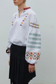 🌷Introducing our White Linen Peasant Blouse, a perfect blend of comfort and elegance!  This stunning Poet Blouse features puffy sleeves that add a romantic touch, making it an ideal choice for any occasion, from casual outings to special events. Crafted from high-quality linen, this embroidered blouse is lightweight and breathable, ensuring you stay cool and stylish during warm summer days.  The delicate embroidery enhances its charm, giving it a unique boho vibe that you'll love. The relaxed f Poet Blouse, Delicate Embroidery, Boho Top, Puffy Sleeves, Peasant Blouse, Boho Vibe, Embroidered Blouse, Boho Tops, White Linen