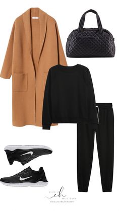 Coco Hutton LTK Travel Perfect Travel Outfit, Mode Mantel, Ideas De Outfits, Women's Running Shoes, Athleisure Outfits, Travel Outfits, Mode Inspiration, Winter Fashion Outfits