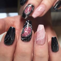 One of my best sets! Loved doing these precious stone nails on my gorgeous friend @mermaidx Black marble, geode and rose quartz! All done freehand all done wi Black Coffin Nails, Black Acrylic Nails, Matte Nails Design, Coffin Nails Long, Popular Nails, Nail Shapes, Matte Nails