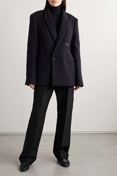 THE ROW Hector wool and silk-blend straight-leg pants | NET-A-PORTER Tuxedo Styles, Fits Inspiration, Androgynous Outfits, Rowing Blazers, Pants Tailored, Classic Tuxedo, Total Black, Androgynous Fashion, Women Outfit