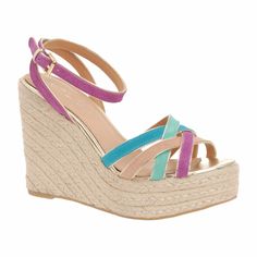 Bennick Wedge from Aldo  #WestfieldStyle Gold High Heels, Flat Wedges, Womens Sandals Wedges, Fashion Footwear, Fabulous Shoes, Platform Wedge, Beautiful Shoes