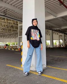 Streetwear Girl, Stylish Hijab, Trendy Shirt Designs, Hijabi Style