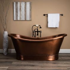 Did you know, copper is naturally antimicrobial? It eliminates more than 99% of a bacterium within a few hours. #coppertub #bathtubs #ecofriendlyhomes