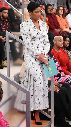 English Outfit, Tamron Hall, Wife Style, Parisian Chic Style, Dressy Fashion, Church Outfits, Fashion Tv, New Energy