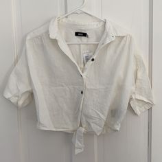 Nwot, Never Been Worn Ivory Color Size Xs. Relaxed Fit 55% Linen, 45% Rayon