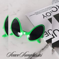 Upgrade your style with our Frameless Vintage Women's Sunglasses! These rectangular shades aren't just eye candy; they offer serious eye protection too. Perfect for those sunny Insta shots and spontaneous beach days. Whether it's a gift or a treat-yourself moment, these sunnies are a retro dream come true! 😎✨ -Same Day Processing -High Quality Product -Fast Shipping -Great Customer Service Fun Green Sunglasses For Party, Rave Style Plastic Sunglasses With Uv Protection, Party Green Sunglasses With Uv Protection, Green Sunglasses For Beach, Rave Sunglasses With Mirrored Lenses And Adjustable Fit, Green Fun Sunglasses With Uv Protection, Fun Green Sunglasses With Gradient Lenses, Fun Green Sunglasses With Uv Protection, Green Sunglasses With Uva Protection For Parties