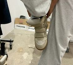 Isabelle Marant Sneakers, Isabel Marant Aesthetic, Isabel Marant Sneakers Outfit, Under Your Spell, Archive Fashion, Mini Short