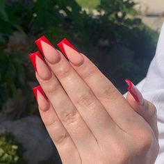 Red Summer Acrylic Nails, Red French Tip Nails Coffin, Bright Red Nails With Design, Red Summer Nails Designs, Red Acrylic Nails Ideas, Nails Red Ombre, French Tip Nails Red, Red Nail Designs Summer, Fun Ideas For Summer