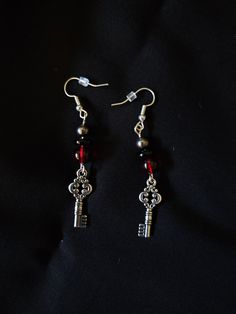 Perfect earrings for a Gothic or pirate cosplay! Unlock the door... Pirate Earrings, Pirate Cosplay, Key Earrings, Pirate King, The Pirate King, Gothic Earrings, Pirate Theme, The Door, Jewelry Ideas