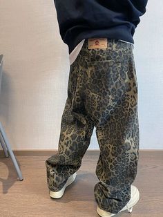 Champagne Papi, Fire Clothes, Hip Hop Vintage, Leopard Jeans, Pants Male, Dr Shoes, Mode Zara, Clothing Aesthetic, Denim Pants Mens