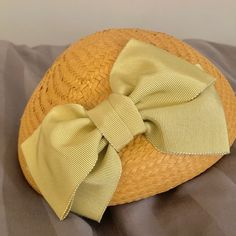 Straw Yellow Fascinator With Gold Bow. Tag Still On, Never Worn. String Attached For Head Security. Yellow Fascinator, Ivory Hat, Music Hat, Embroidered Bucket Hat, White Baseball Cap, Baker Boy Cap, Red Hat Society, Yellow Accessories, Yellow Hat