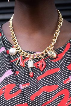 Eva Franco Necklace Lipstick Necklace Aesthetic Diy Jewelry, Fun Lipstick, Necklace Casual, Jewelry Classy, Aesthetic Heart, Red Heart Necklace, Necklace Aesthetic, Jewelry Casual, Casual Necklaces