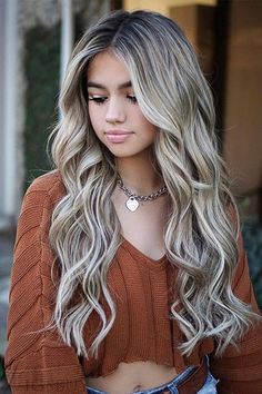 Long Face Hairstyles, Face Shape Hairstyles, Ombré Hair, Trendy Hair Color, Ombre Hair Color, Middle Part, Hair Color Balayage, Mix Color, Hair Color Ideas