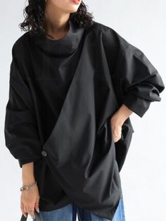 Long-Sleeved Loose Solid Color High Neck T-Shirts: Effortless Sophistication Baggy Black Long Sleeve Top, Black Baggy Long Sleeve Tops, Baggy Long Sleeve Black Top, Baggy Black Crew Neck Top, Black Baggy Tops For Spring, Baggy Black Casual Tops, Casual Black Baggy Tops, Black Casual Baggy Tops, Black Crew Neck Shirt For Fall