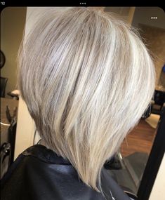 Blonde Angled Bob Short, Blonde Aline Bob, Angled Bob With Layers, Blonde Inverted Bob, Long Bob Blonde, Stacked Hair