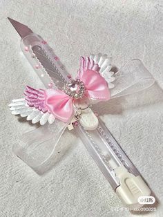 Knife Cute Drawing, Emo Stuff To Buy, Knife Stab Drawing, Magical Girl Aesthetic Outfit, Cute Knifes, Kawaii Goth Pfp, Magical Girl Accessories, Yami Kawaii Outfit Ideas, Yamikawaii Fashion