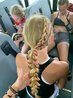 Lax Hair, Low Pony Hairstyles, Track Hair, Tennis Hairstyles, Softball Tournament, Cute Volleyball Hairstyles, Softball Hair, Running Hairstyles, Soccer Hairstyles