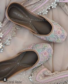 Indian Wedding Shoes, Shoes Fashion Photography, Fashion Shoes Sandals