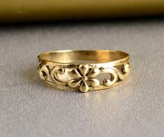 flower Ring, Gold Flowers Ring, Floral Ring, Friendship Ring, Daisy Ring, Dainty Ring, Band Ring, Creative Ring, stackable ring Material:- Brass Size:- Any The ring can be customized on request and the gemstone can be made to any gemstone you want. Same Design Ring Are Upload With Any Gemstone. Please Visit Our Shop to View Complete Collection. If You Need Faster Shipping, Please Contact us ♥Please Make Sure to Include The Correct Address During Before Order. You Can return the Item within 30 Days After Successful Delivery. We offer a 100% Money Back Guarantee If You Not Satisfied With Your Purchase. Return Charge Will Be Paid By Buyer Only. Thank you for visiting my shop!              jaipurjewelryIn Flowers Ring, Friendship Ring, Vintage Gold Rings, Gold Girl, Daisy Ring, Friendship Rings, Zierlicher Ring, Bronze Ring, Floral Ring