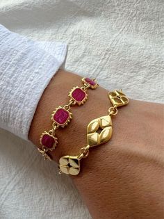 Dr Shoes, Women Bracelets, Bracelets Women, Beauty Inspo, Women's Bracelets