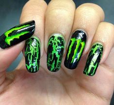 Monster Energy Nails, Energy Nails, Monster Nails, Edgy Nails, Grunge Nails, Cute Acrylic Nail Designs, Makijaż Smokey Eye, Black Nail, Holographic Nails