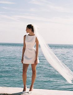 Beach Short Wedding Dress, Civil Wedding Short Dress, Beach Civil Wedding, Wedding Dress Short Girl, Short Bride Dress, Short Dresses For Prom, Civil Wedding Gown, Bride Dress Short, Short Wedding Gown