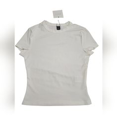 Shein Basic White Tee, Size S White Classic Fitted Top, Classic White Fitted Top, Classic Plain Spring Top, Classic Plain Top For Spring, Tops Shein, Basic White Tee, Shein Tops, White Tee, Color White