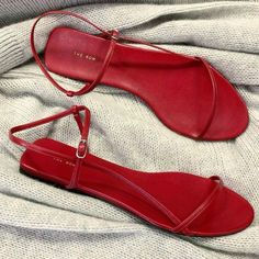 Pretty Sandals, Shoes Heels Classy, Red Sandals, Girly Shoes, Aesthetic Shoes, Fashion Sandals, Footwear Design Women, Pretty Shoes, Dream Shoes